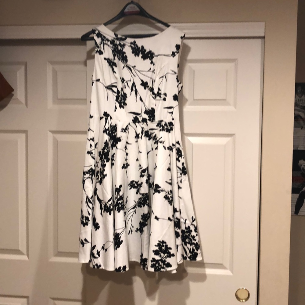 Beautiful dress by Grace Karin